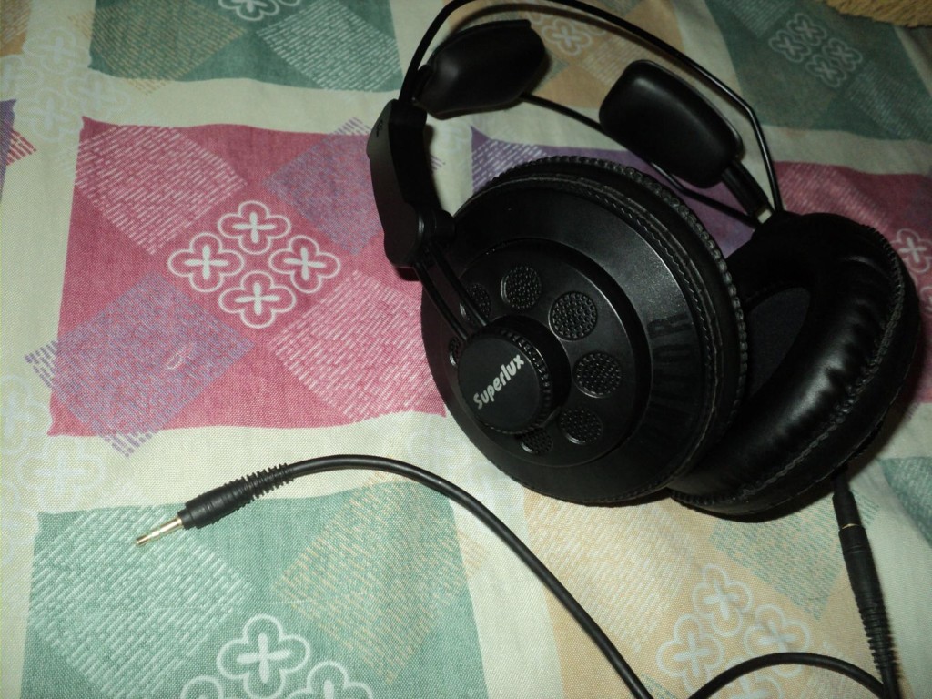 Superlux HD 668