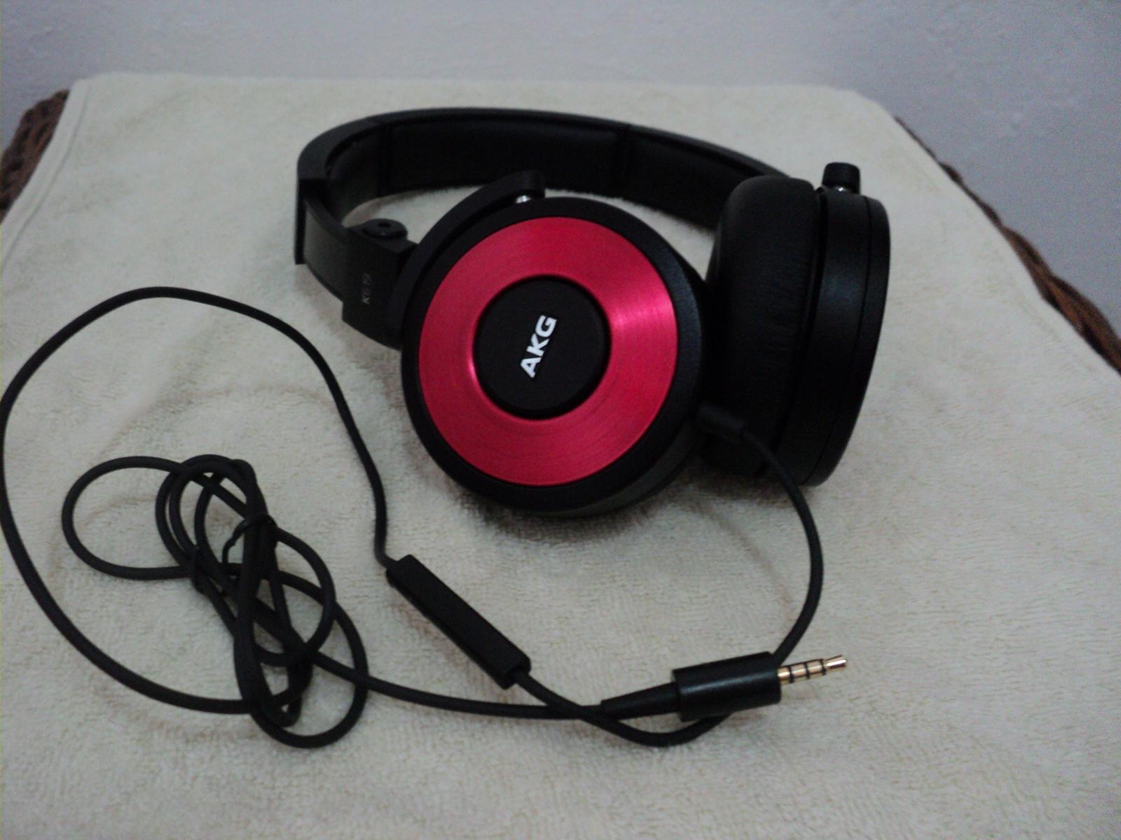 AKG K619 review