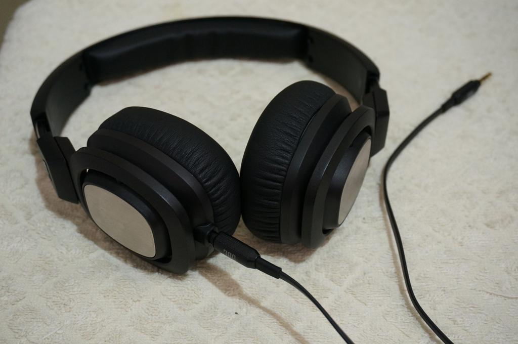 JBL J55 headphone