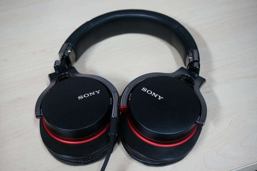 Sony MDR-1R sound