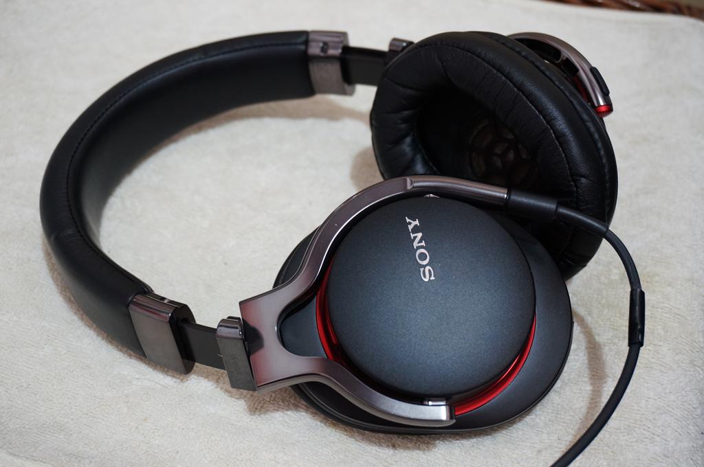 Sony MDR-1R