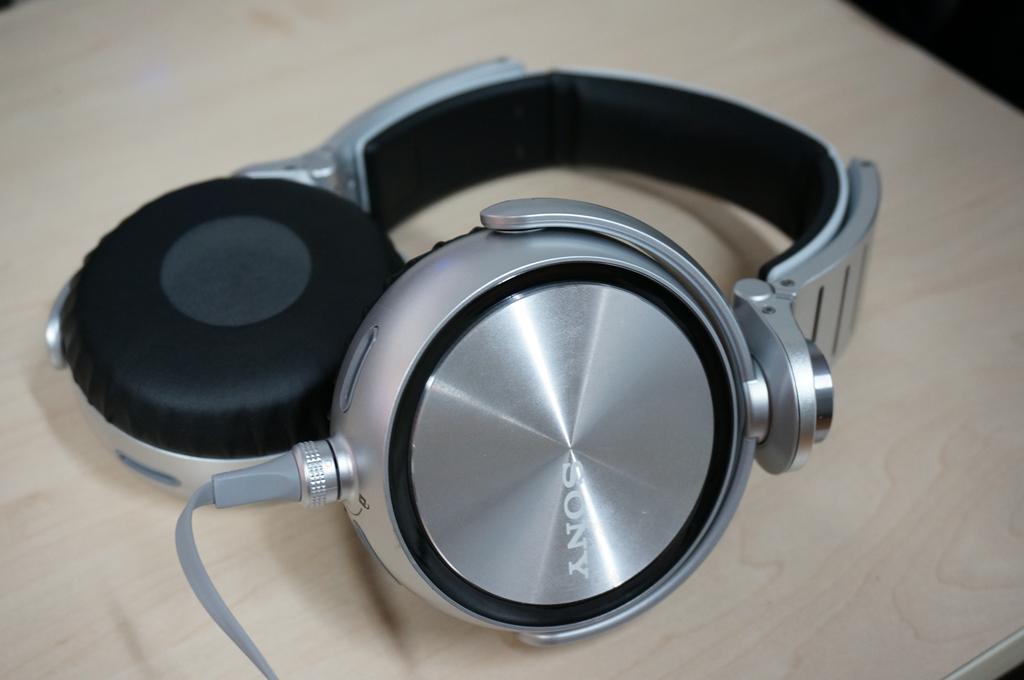 Sony MDR-XB90