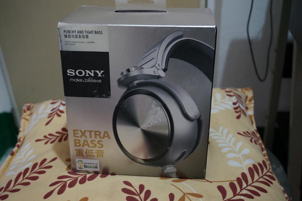 Sony XB920