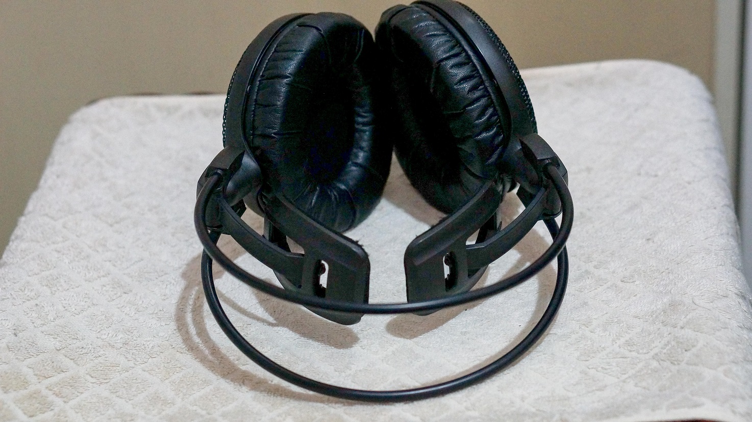 Audio Technica AD900x wing headband