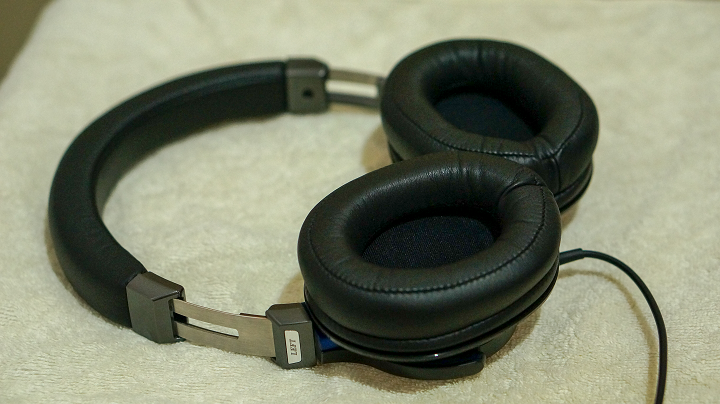 MSR7 earpads