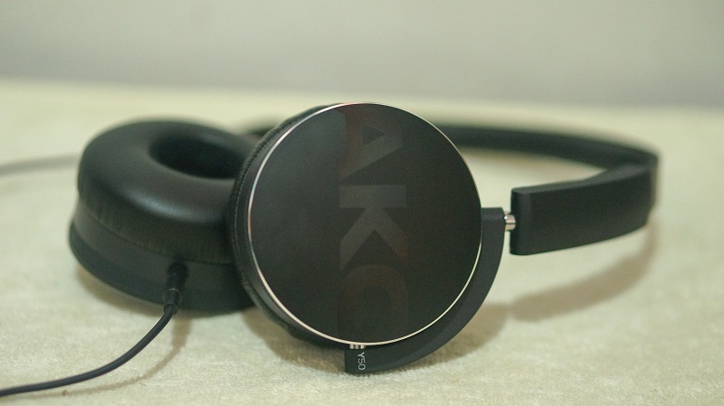 Akg sales y50 black
