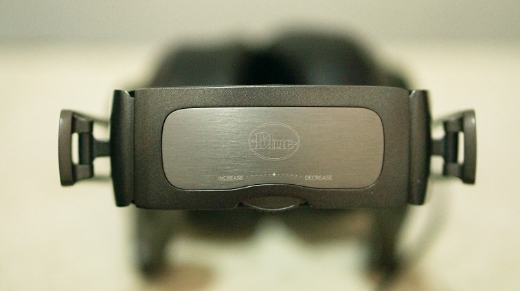 Blue mo-fi headband
