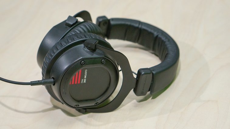 Beyerdynamic Custom One Pro headphone