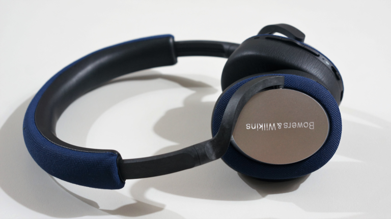 The Gorgeous B&W PX5 Noise-Cancelling Headphone
